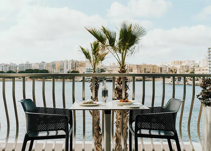 호텔 Cavalieri Malta, A Member Of Radisson Individuals 4*