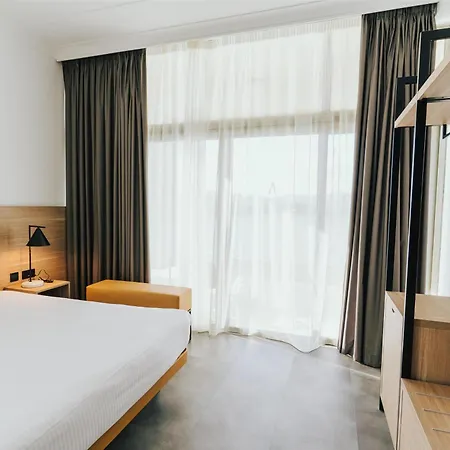 Cavalieri Art Hotel, A Member Of Radisson Individuals Hotel San Ġiljan