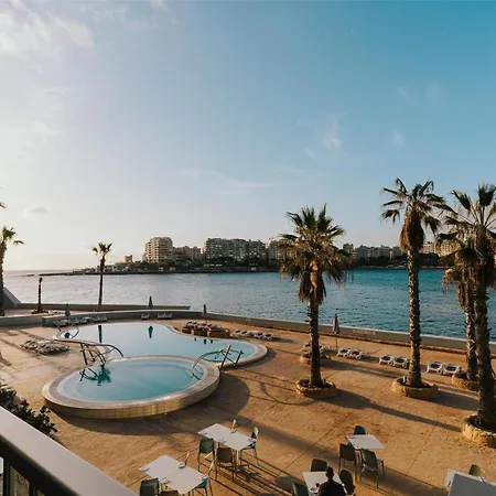 Hotel Cavalieri Art Hotel, A Member Of Radisson Individuals San Ġiljan