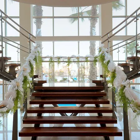 Cavalieri Art Hotel, A Member Of Radisson Individuals 4* San Ġiljan