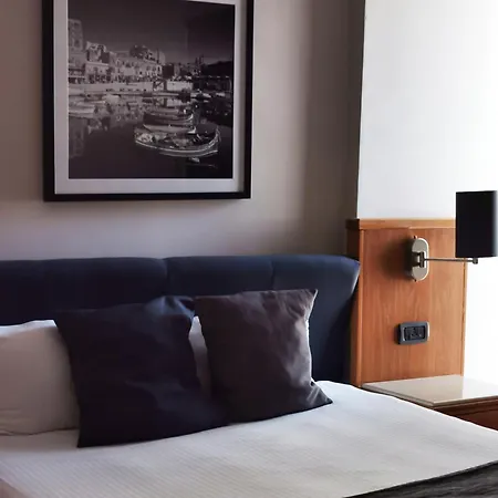 Hotel Cavalieri Art Hotel, A Member Of Radisson Individuals 4*