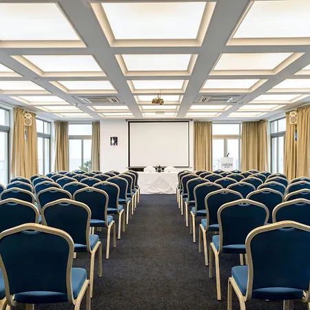 Hotel Cavalieri Malta, A Member Of Radisson Individuals 4*