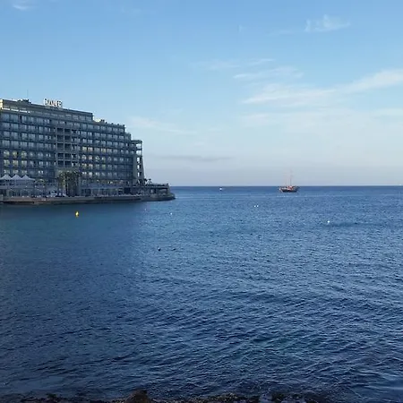 Cavalieri Art Hotel San Ġiljan