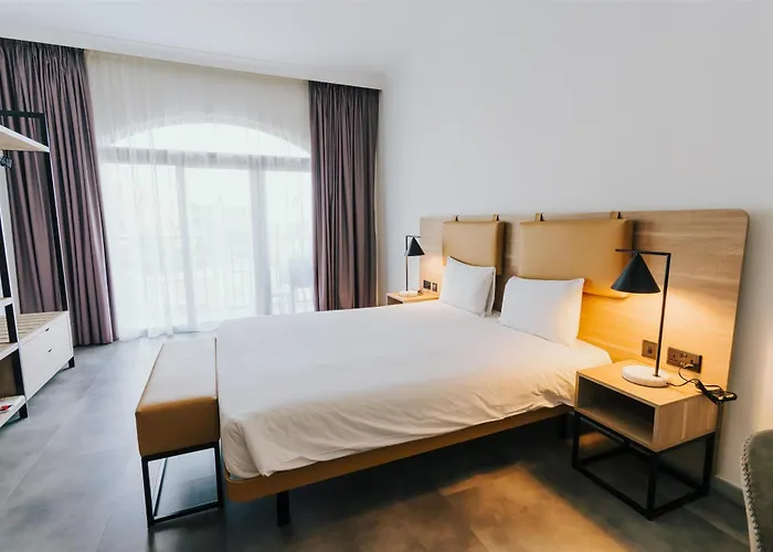 Cavalieri Malta, A Member Of Radisson Individuals Hotel St. Julian's