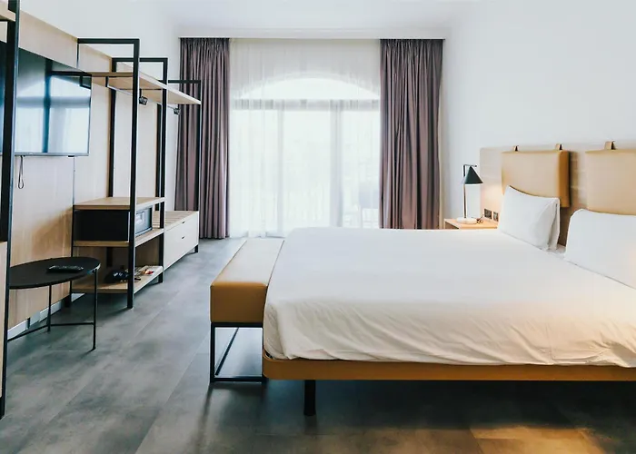 Cavalieri Malta, A Member Of Radisson Individuals 4* San Giuliano